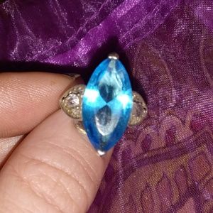 Brand new .925 stamped sterling silver ring